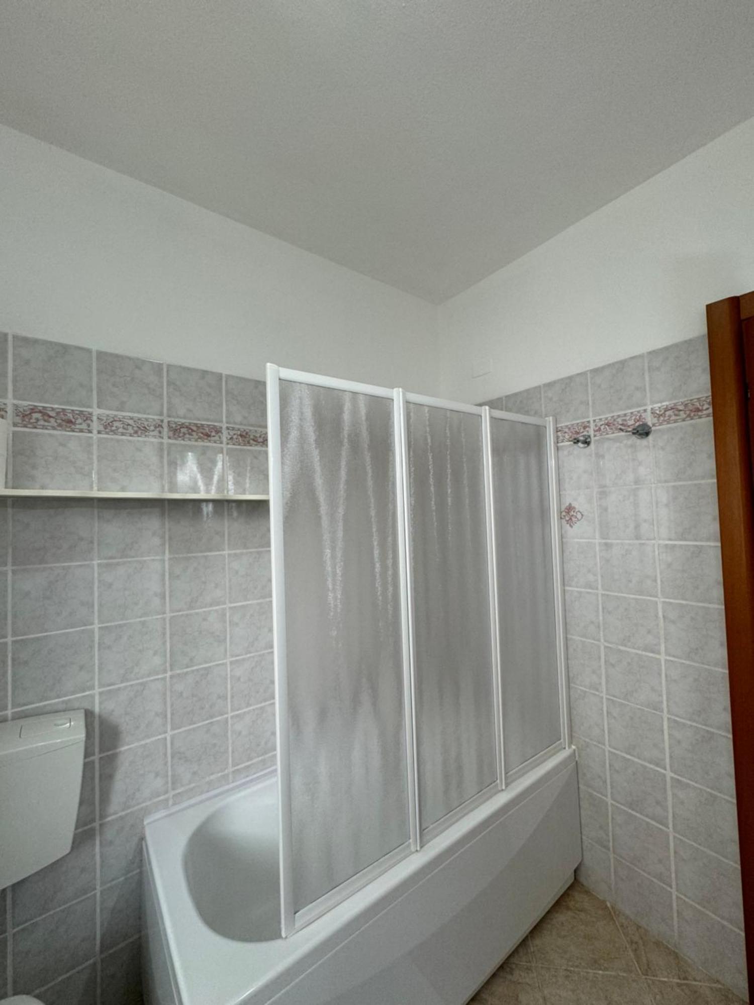 Serravalle Shop&Stay Serravalle Scrivia Bagian luar foto