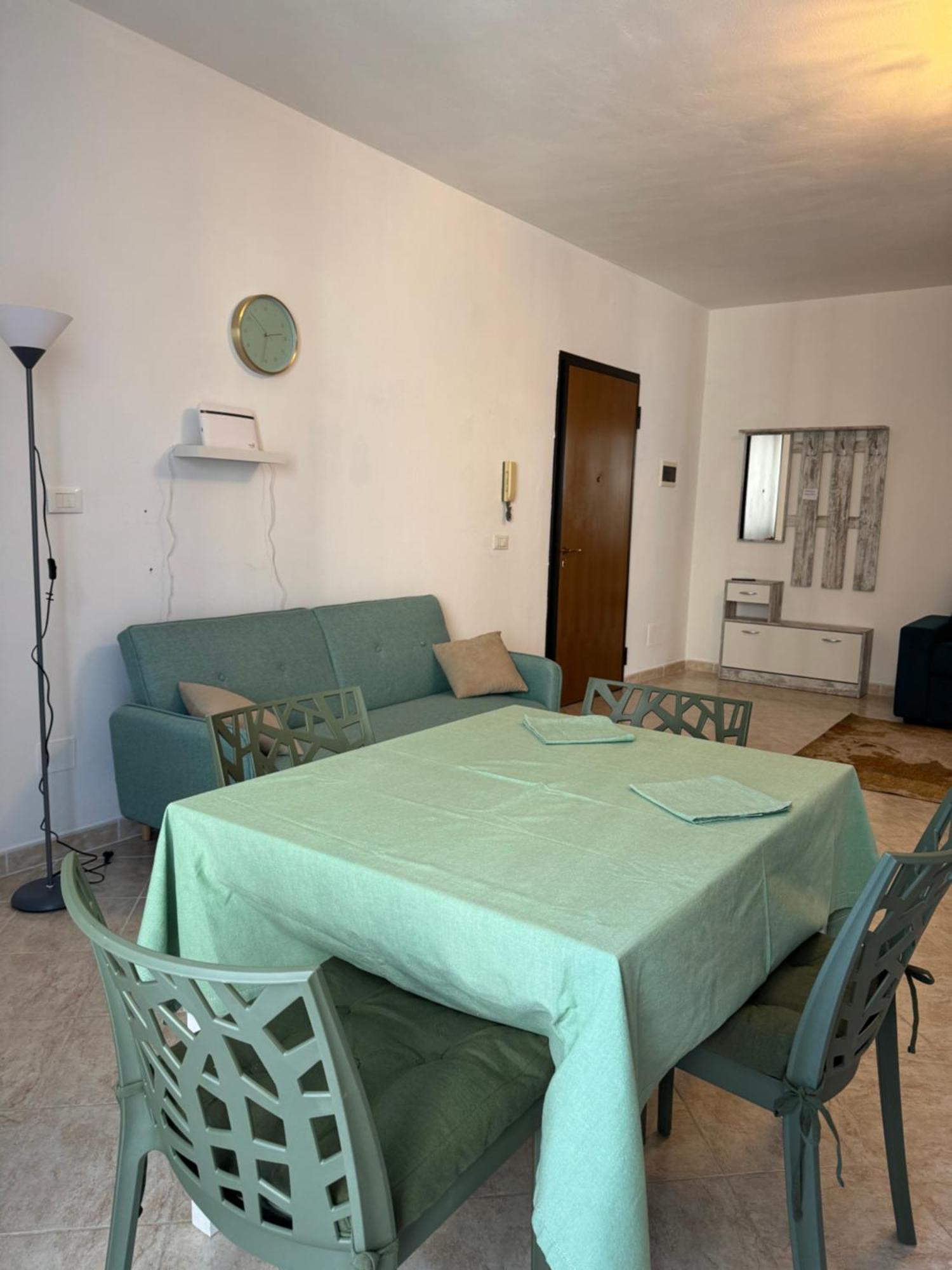 Serravalle Shop&Stay Serravalle Scrivia Bagian luar foto
